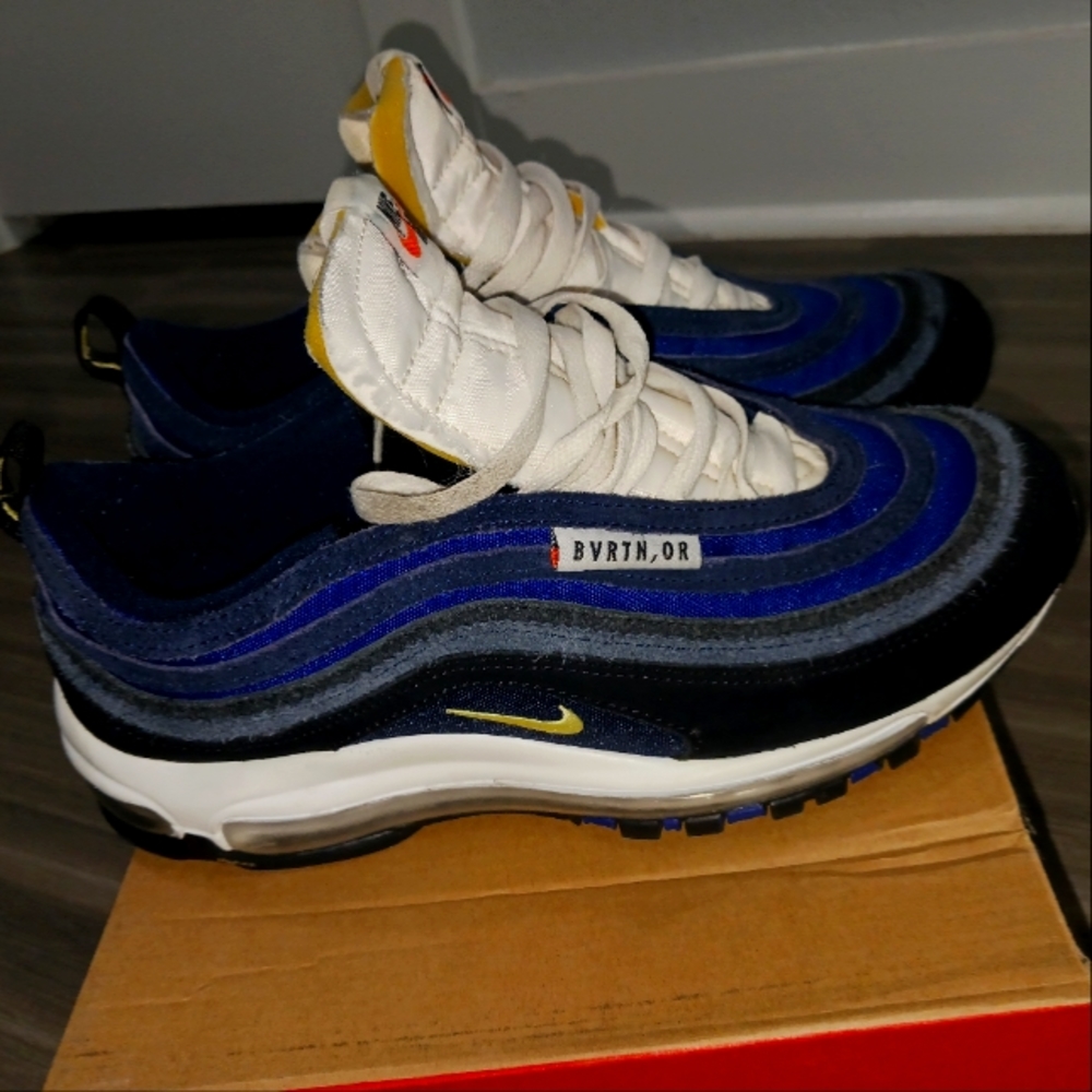 Nike Air Max 97 SE AMRC (size 10)